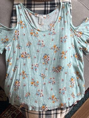 Miley & Molly Mint Floral Cold-Shoulder Tunic